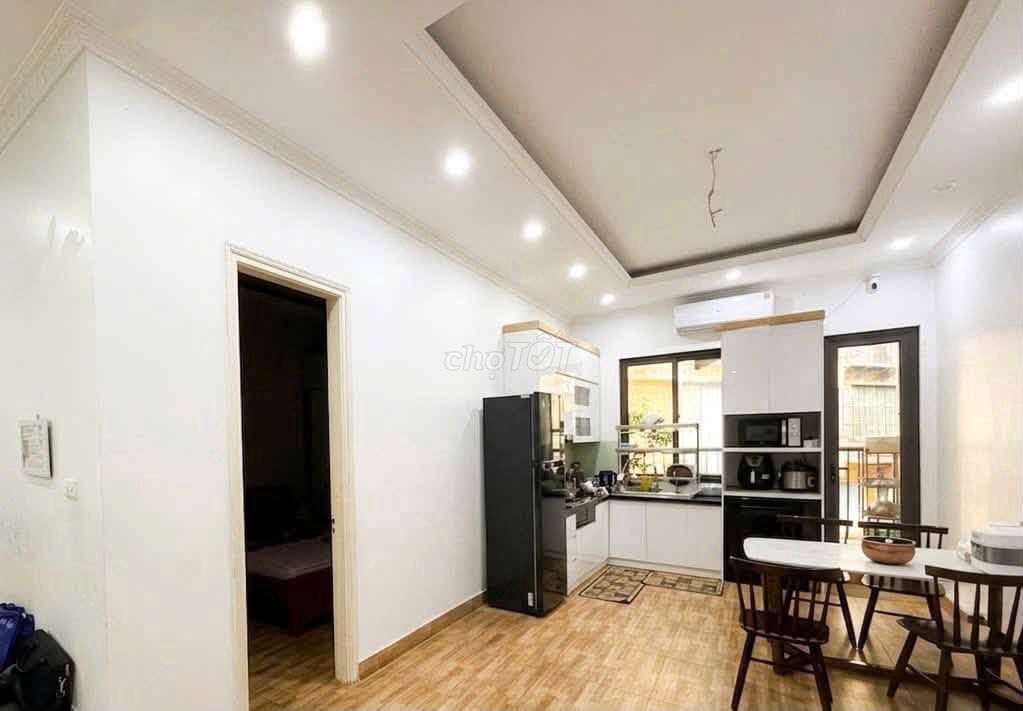 Cho thuê căn hộ 2n2vs full đồ Phùng Khoang