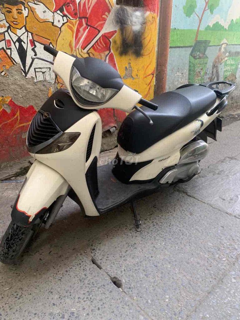 Хонда SH 150i 2006 Белая итальянская