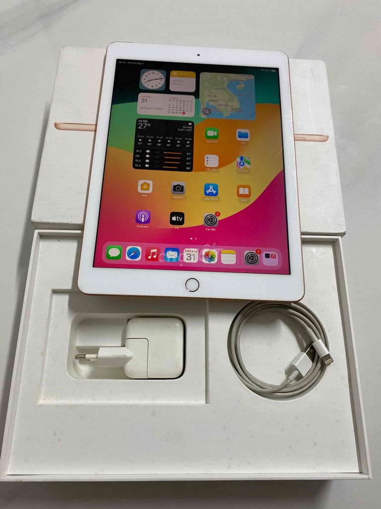 Apple iPad Gen 6 32GB Vàng Có SIM. Mua bán Máy tính bảng tại Quận Tân Bình Tp Hồ Chí Minh được đăng bởi nguyen cong phuong hình 1