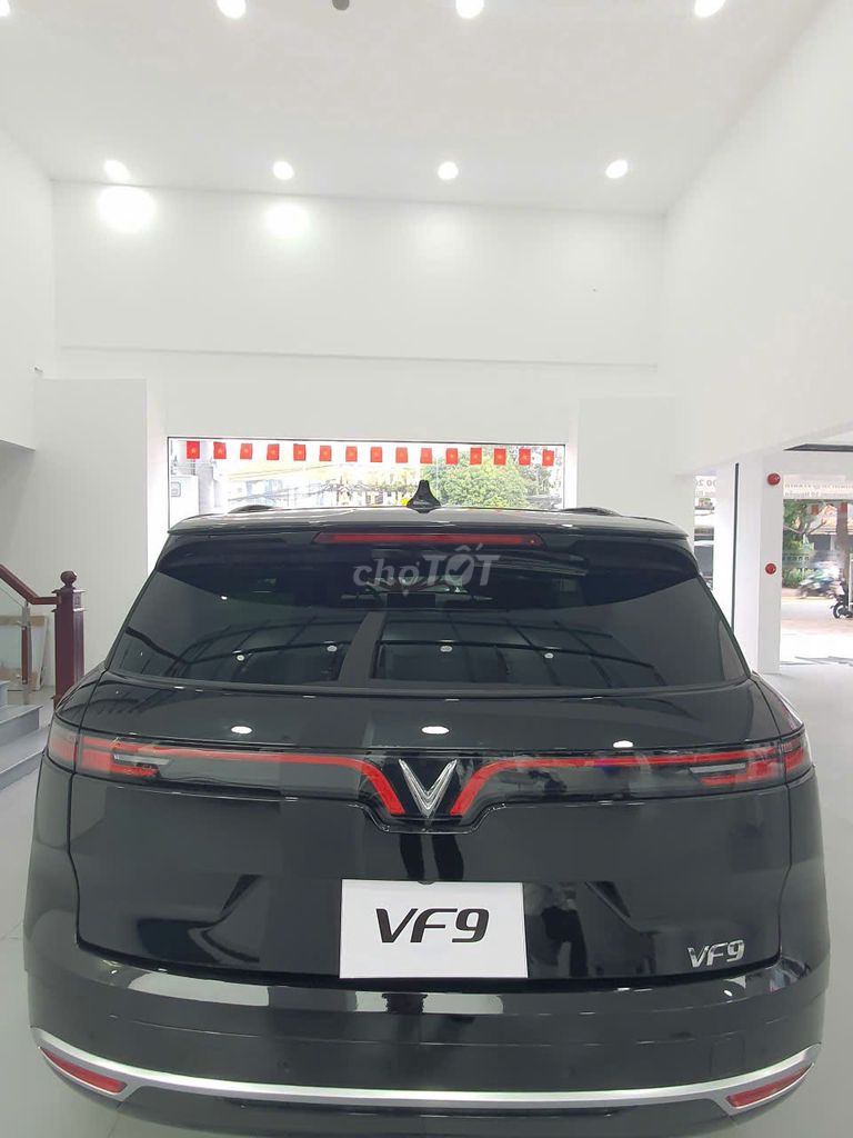 VINFAST VF9 2025 ĐỦ MÀU MUA 1 TẶNG 1. Mua bán Ô tô tại Thành phố Thủ Đức Tp Hồ Chí Minh được đăng bởi VINFAST XANH THỦ ĐỨC hình 5