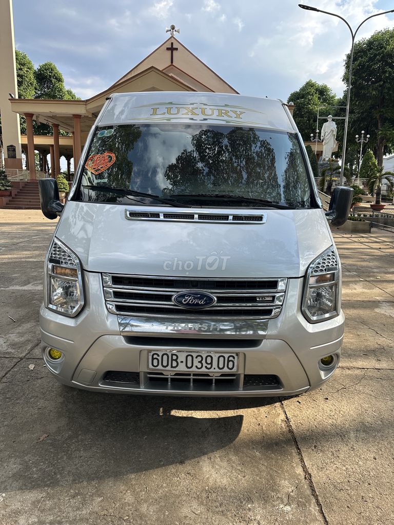 Ford Transit sx 2017 xe đẹp. Mua bán Ô tô tại Huyện Trảng Bom Đồng Nai được đăng bởi A Nam hình 3