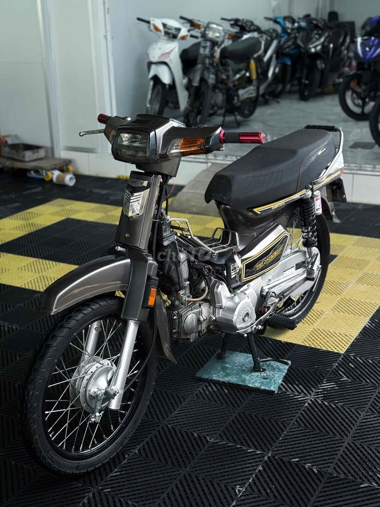 Honda Dream TQ Xám 110cc. Mua bán Xe máy tại Huyện Củ Chi Tp Hồ Chí Minh được đăng bởi Hồ Công Bằng hình 4