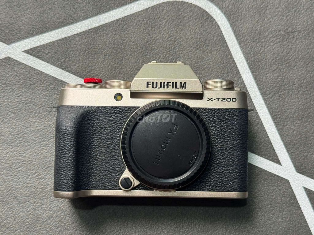 Máy ảnh Fujifilm XT200 Bạc. Mua bán Máy ảnh, Máy quay tại Huyện Tiên Du Bắc Ninh được đăng bởi LươnG hình 1