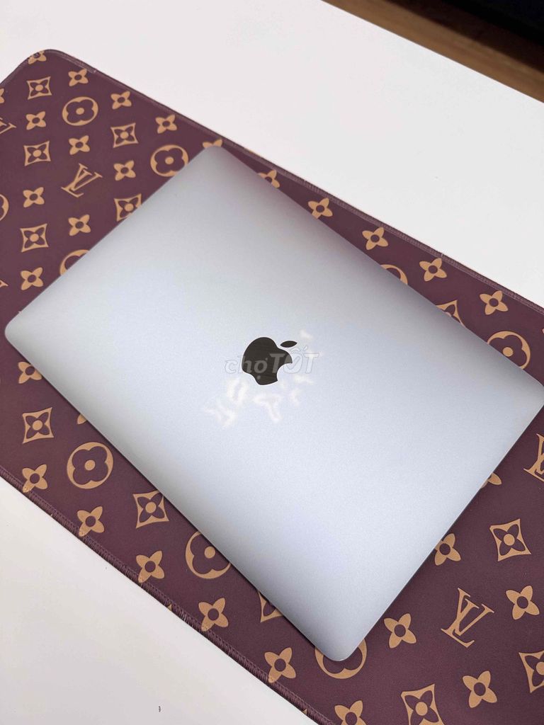 Macbook Pro 8GB/256GB. MÁY CHÍNH HÃNG APPLE 99%. Mua bán Laptop tại Thành phố Biên Hòa Đồng Nai được đăng bởi DT MOBILE BIÊN HOÀ hình 1