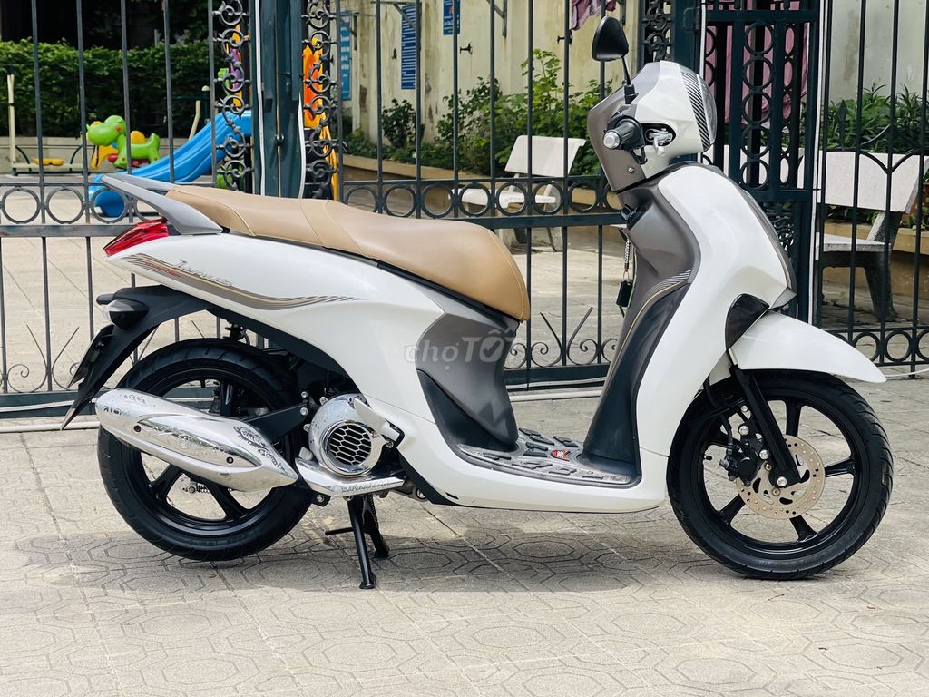 Yamaha Janus 125 trắng xám Bản 2023 Siêu Mới. Mua bán Xe máy tại Quận Nam Từ Liêm Hà Nội được đăng bởi A Nam hình 6