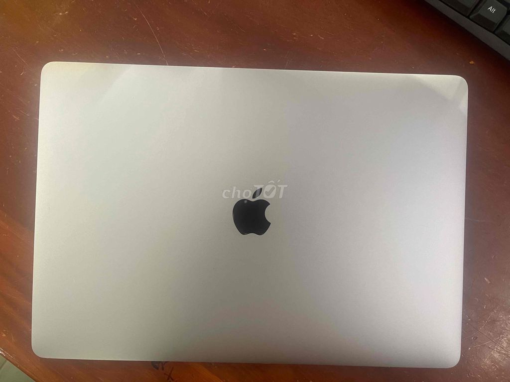 macbook pro 15 inch 2017 i7 3.1ghz 16gb sđ 512gb