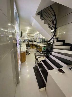 Nhà phố 41 m² · 6 PN · Đường Huỳnh Văn Bánh