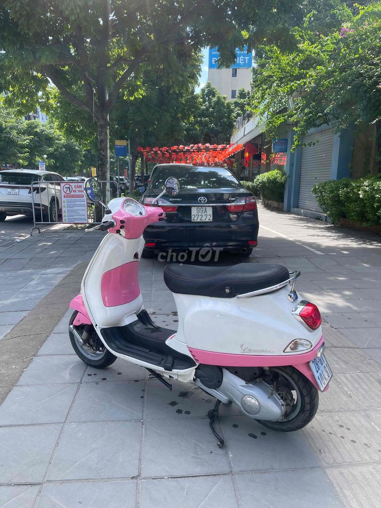 Piaggio Vespa Hồng Trắng. Mua bán Xe máy tại Quận Cầu Giấy Hà Nội được đăng bởi anh tạo ra hình 4