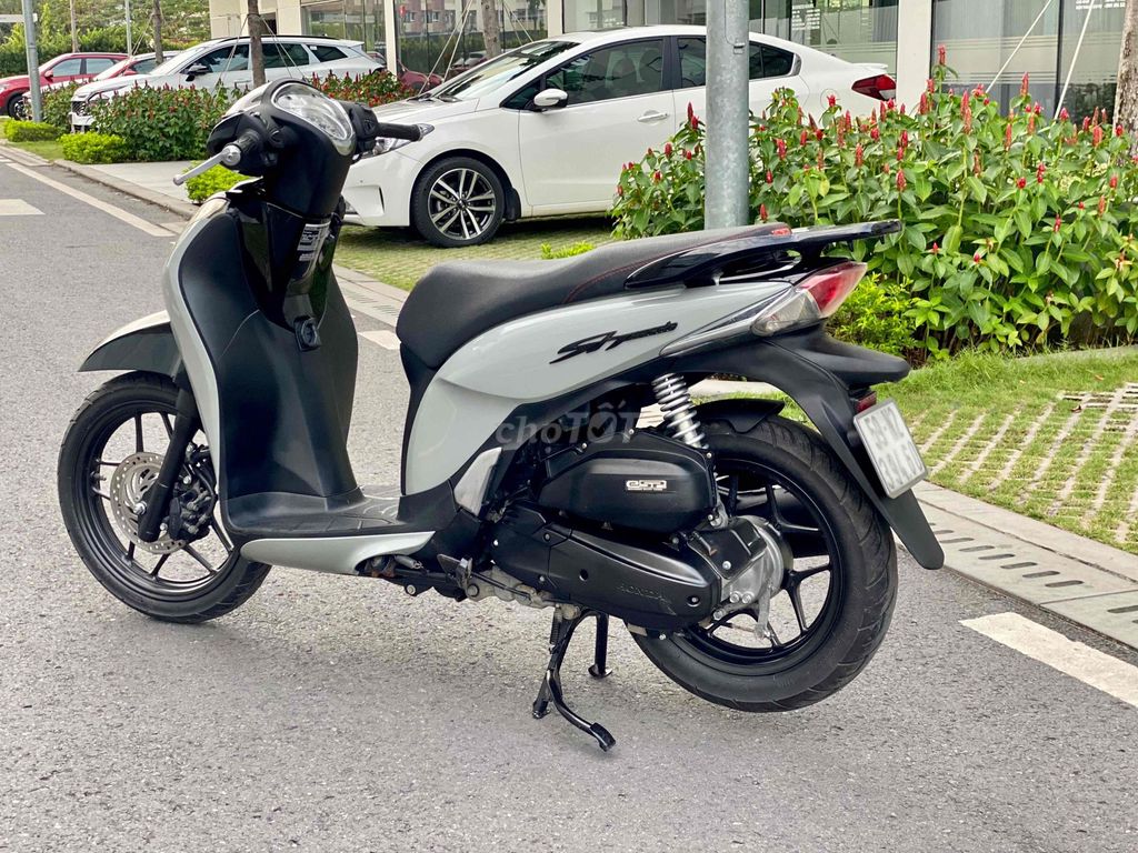 Cần bán xe Honda SH Mode 2013 bstp giấy tờ đầy đủ. Mua bán Xe máy tại Quận Gò Vấp Tp Hồ Chí Minh được đăng bởi Cửa hàng xe máy văn phúc hình 3