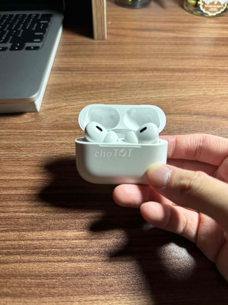 Apple AirPods Pro 2 Trắng Type-C. Mua bán Tivi, Âm thanh tại Quận Thanh Xuân Hà Nội được đăng bởi Quang Trung hình 1