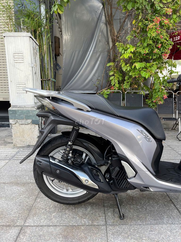 Honda SH 150i ABS 2018 Xám bạc. Mua bán Xe máy tại Quận Tân Phú Tp Hồ Chí Minh được đăng bởi VÕ MINH HẬU hình 9