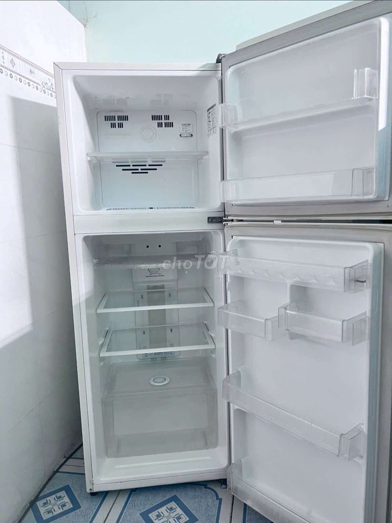 Tủ lạnh LG 210L ko đóng tuyết. Mua bán Tủ lạnh tại Huyện Hóc Môn Tp Hồ Chí Minh được đăng bởi Hồng Ngọc  hình 2