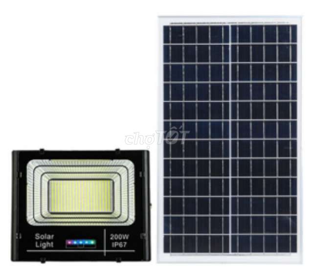 Đèn năng lượng mặt trời 300w. Mua bán Đèn tại Thành phố Cà Mau Cà Mau được đăng bởi Chương Tấn hình 1