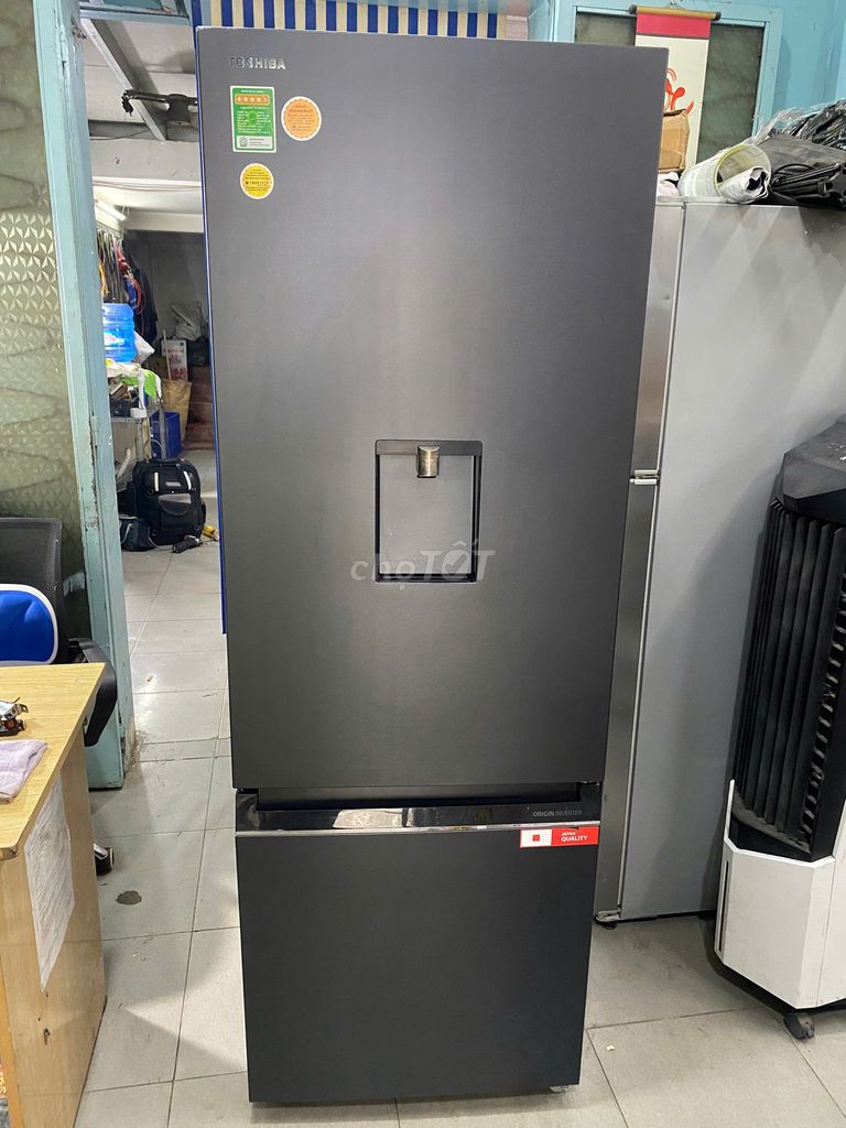 Tủ lạnh Toshiba Inverter 322 lít GR-RB405WE-PMV. Mua bán Tủ lạnh tại Quận 4 Tp Hồ Chí Minh được đăng bởi QUANG PHÁT hình 1