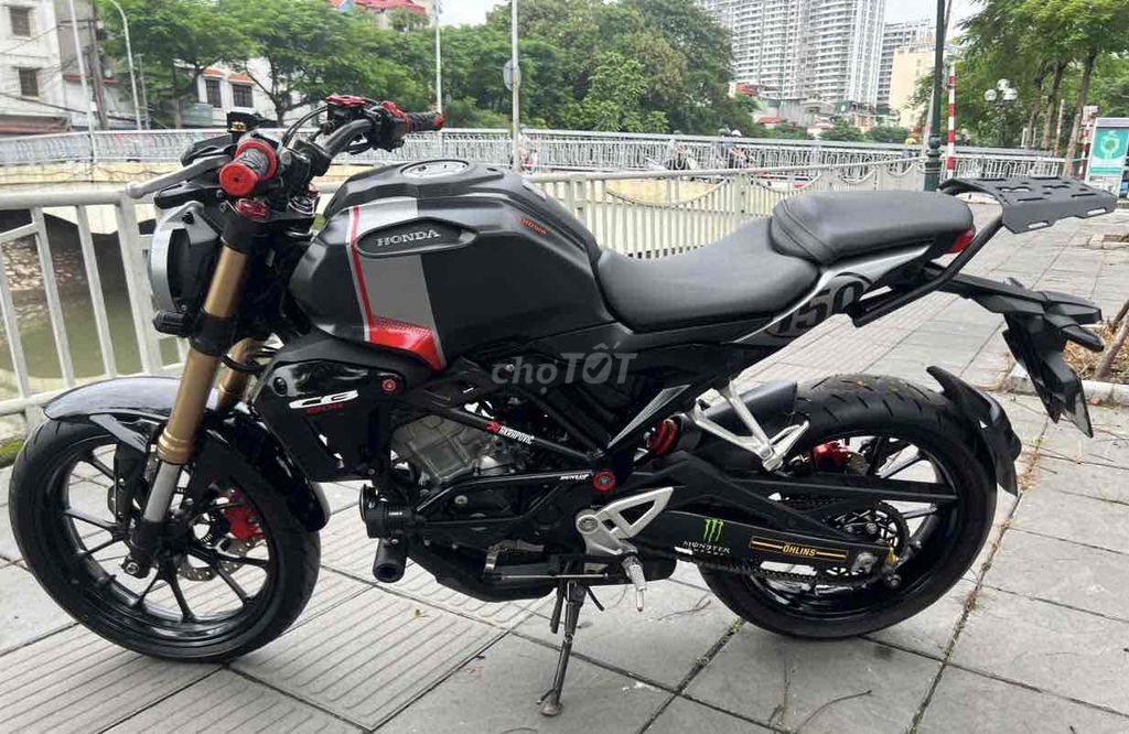 HONDA CB150R ABS FI cuối 2021 Lướt đẹp Hàng hiếm. Mua bán Xe máy tại Quận Cầu Giấy Hà Nội được đăng bởi Tong motor xe may hình 4