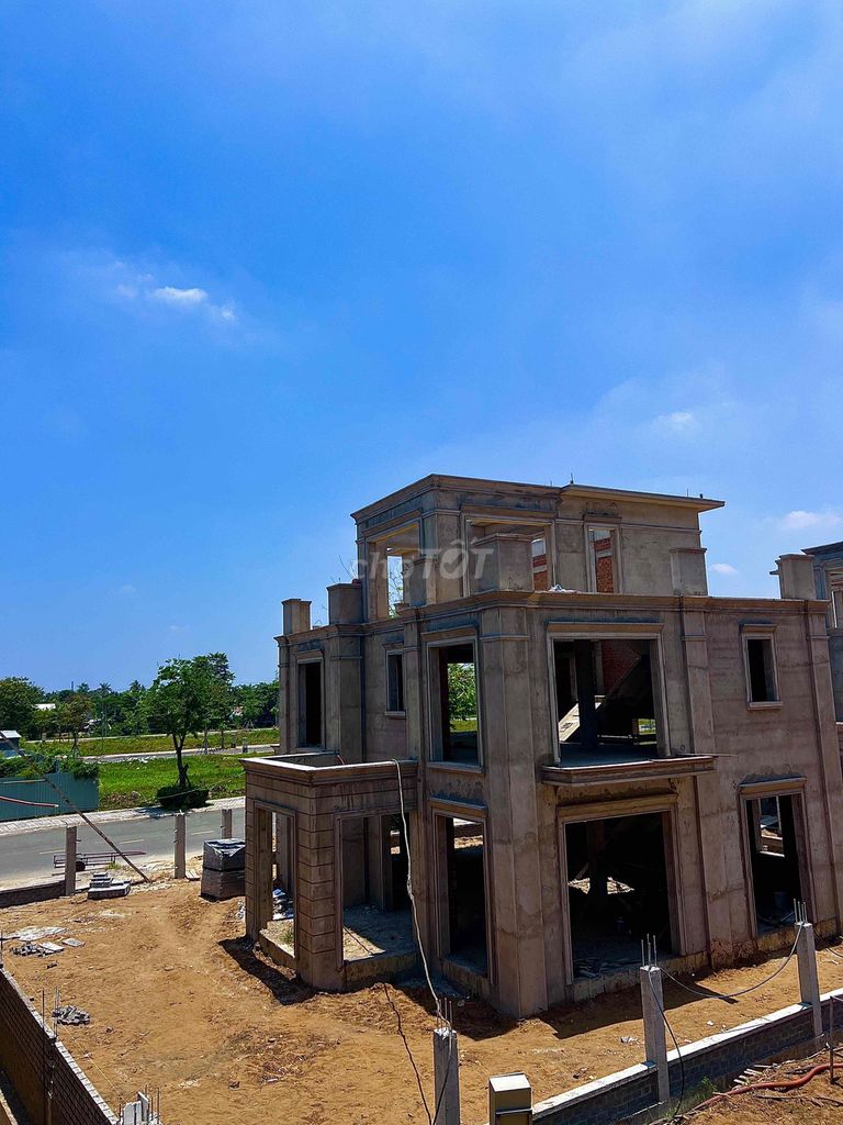 Bán biệt thự ven dông achangs Mỹ vị trí vàng