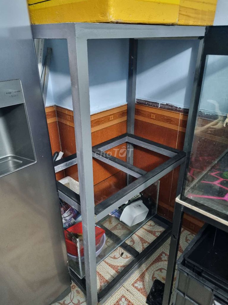 Chân hồ cá Kim loại Xám 3 tầng 80x50x130cm. Mua bán Phụ kiện, Thức ăn, Dịch vụ tại Thành phố Thuận An Bình Dương được đăng bởi Duy Truong hình 1