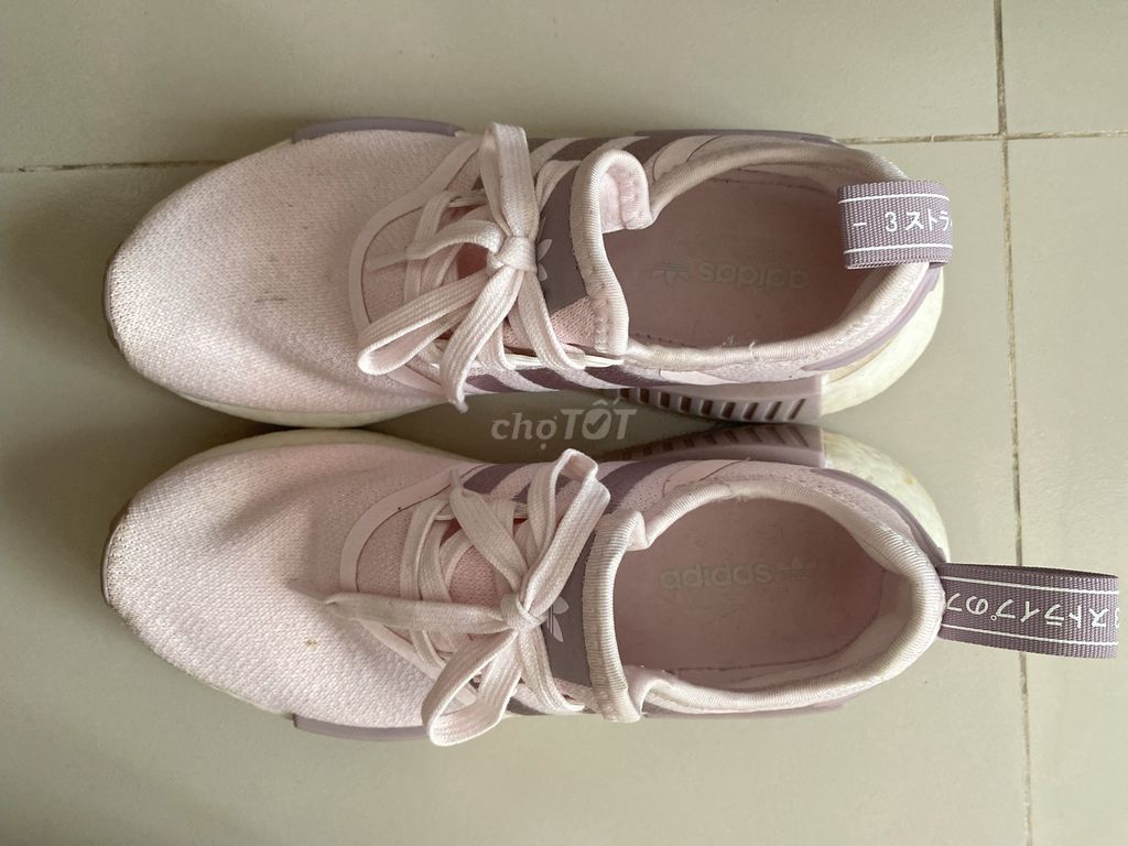Adidas NMD_R1 size 5 UK (23.3 cm) mới trên 96%