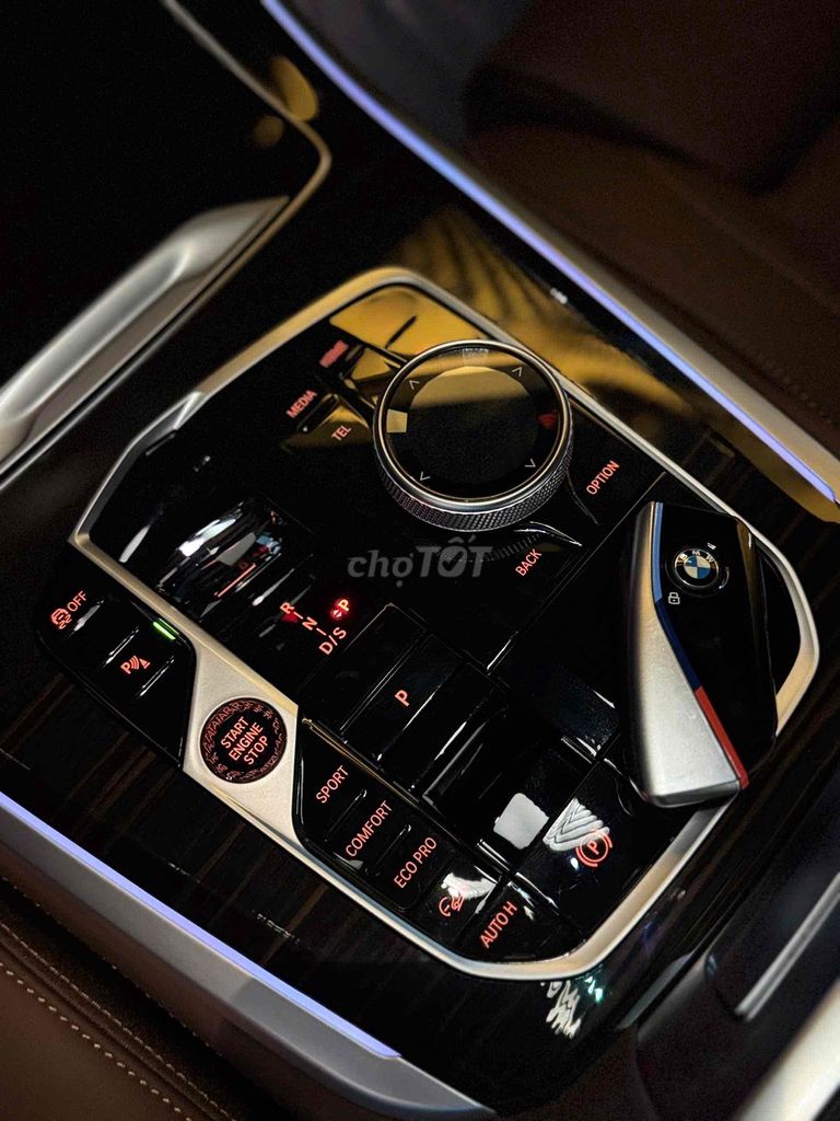 BMW X5 2023 xDrive40i M Sport - 11800 km. Mua bán Ô tô tại Quận 4 Tp Hồ Chí Minh được đăng bởi Bích hình 5