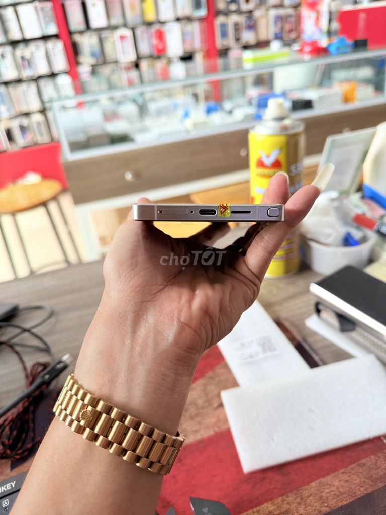 S25 Ultra 256GB Fullbox như mới sạc 42 lần. Mua bán Điện thoại tại Quận Thanh Xuân Hà Nội được đăng bởi Vinh Râu Samsung hình 1