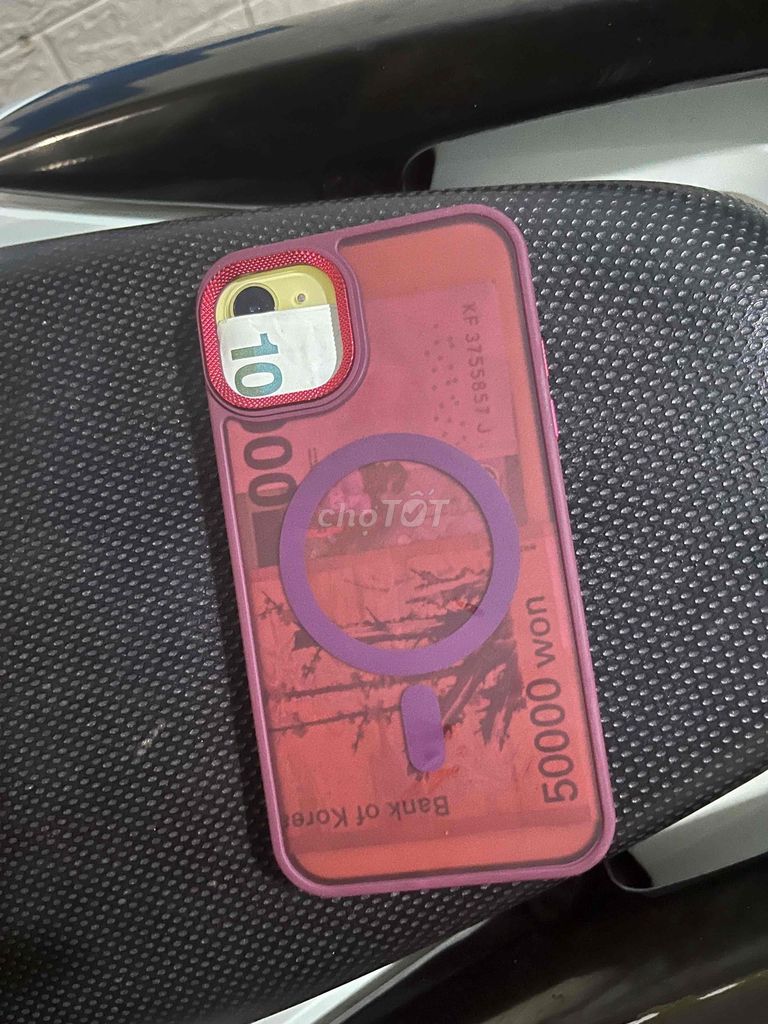 Apple iPhone 11 64GB Vàng Like New. Mua bán Điện thoại tại Thành phố Thuận An Bình Dương được đăng bởi nghèo hình 1