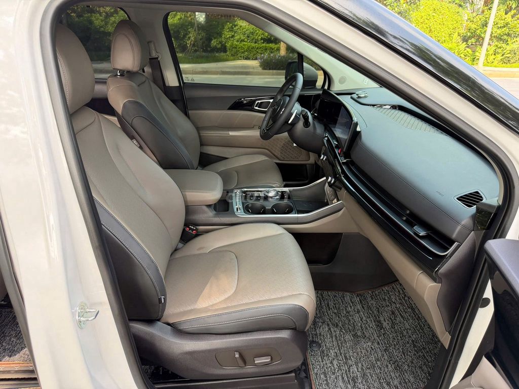 Kia Carnival 2025 Premium 2.2D 8S - 45,000 km.. Mua bán Ô tô tại Thành phố Thủ Đức Tp Hồ Chí Minh được đăng bởi Đức Tứ Bánh hình 11