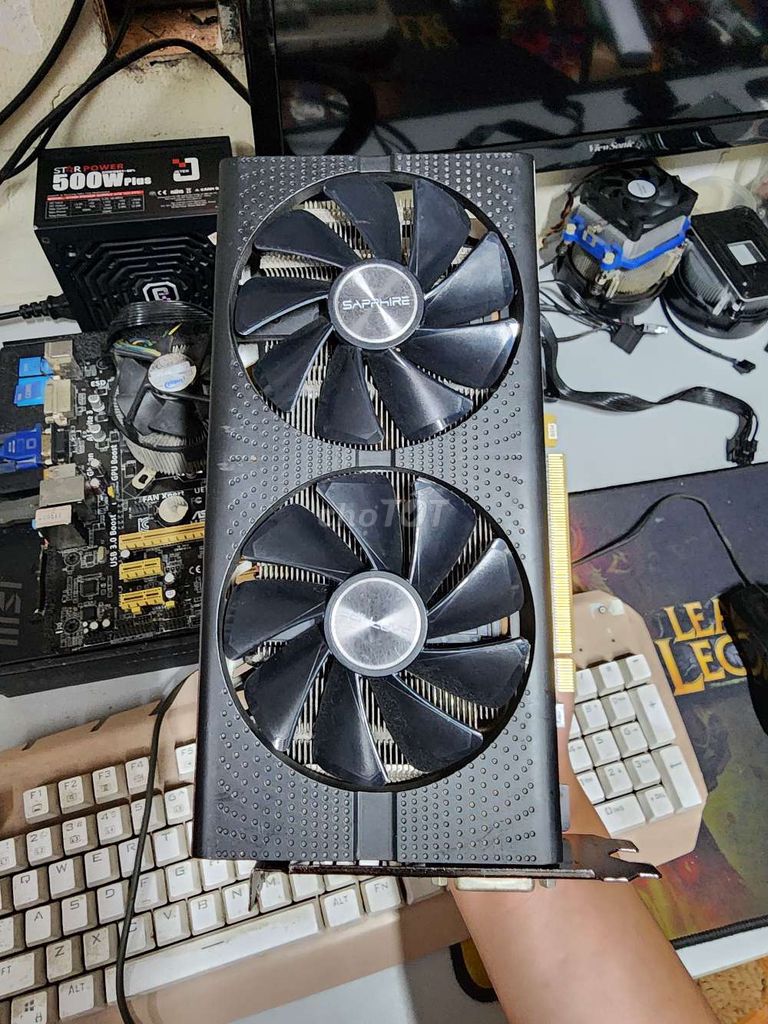 Card Rx 580 8GB Sapphire Nitro.