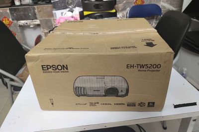 Máy chiếu phim Epson EH-TW5200 như mới. Mua bán Đồ dùng văn phòng tại Quận Tân Phú Tp Hồ Chí Minh được đăng bởi đỗ văn khương