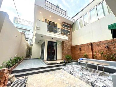 Rent · 3 bd · 130 м² · Thành phố Nha Trang