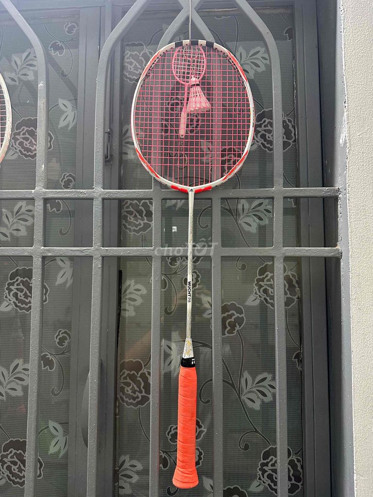 Vợt cầu lông Adidas Wutch P8 98%