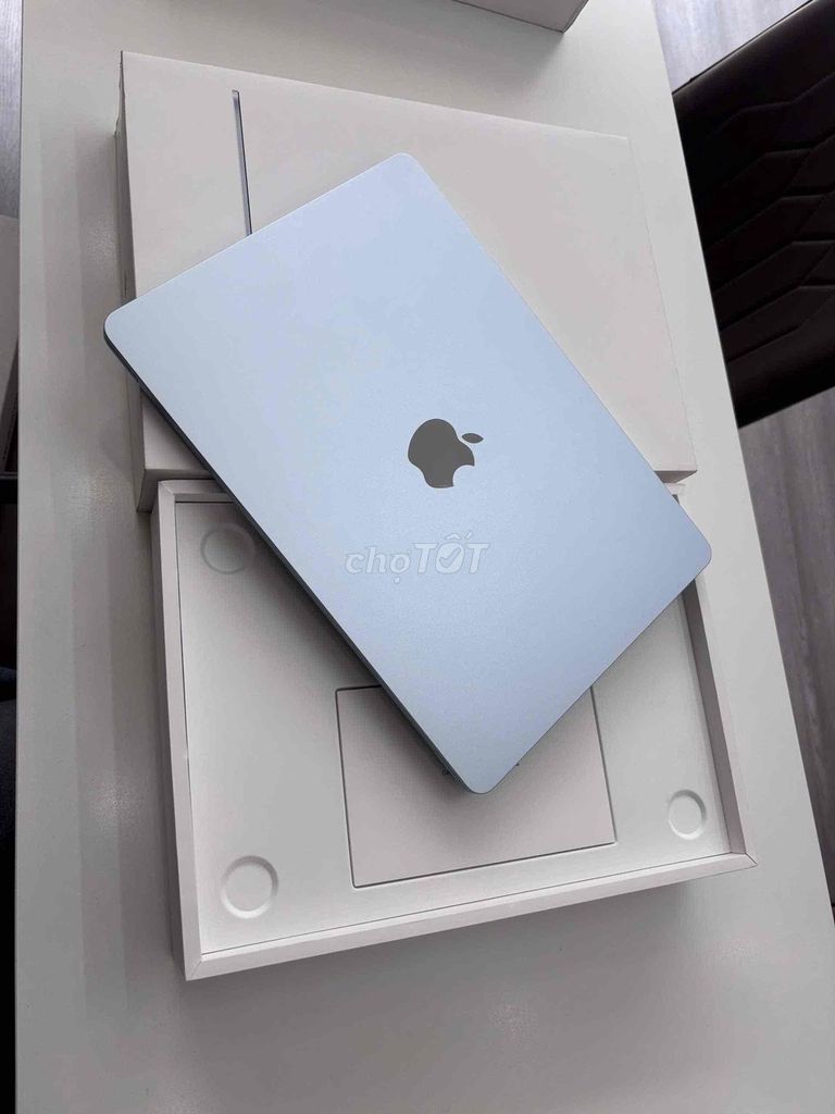 Macbook Air M4 16GB/256GB Vn Sạc 3L Bh 2/2027. Mua bán Laptop tại Quận Ninh Kiều Cần Thơ được đăng bởi Quý Mobile Cần thơ hình 1