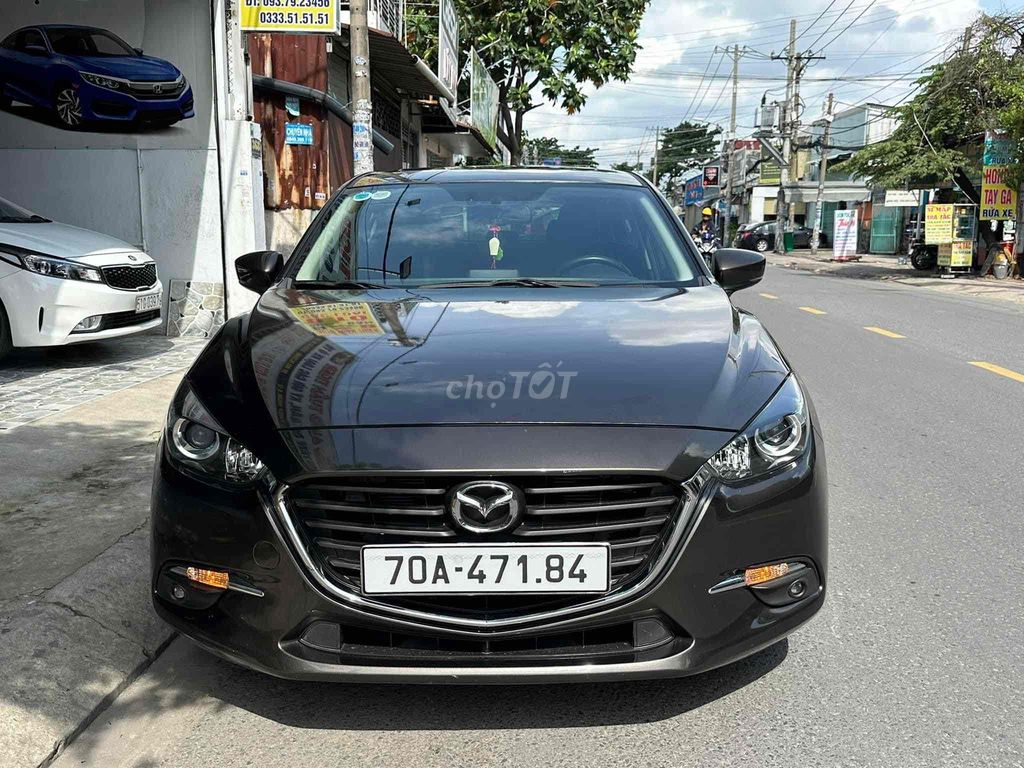 Mazda 3 2018 1.5 AT Hatback - 70000 km