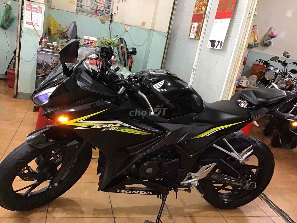 HONDA CBR 150.SX 2016.ODO 9,5K.MÁY MÓC ZIN.CỰC ĐEP. Mua bán Xe máy tại Quận Phú Nhuận Tp Hồ Chí Minh được đăng bởi MOTO LUU THANH HAI  77A hình 2