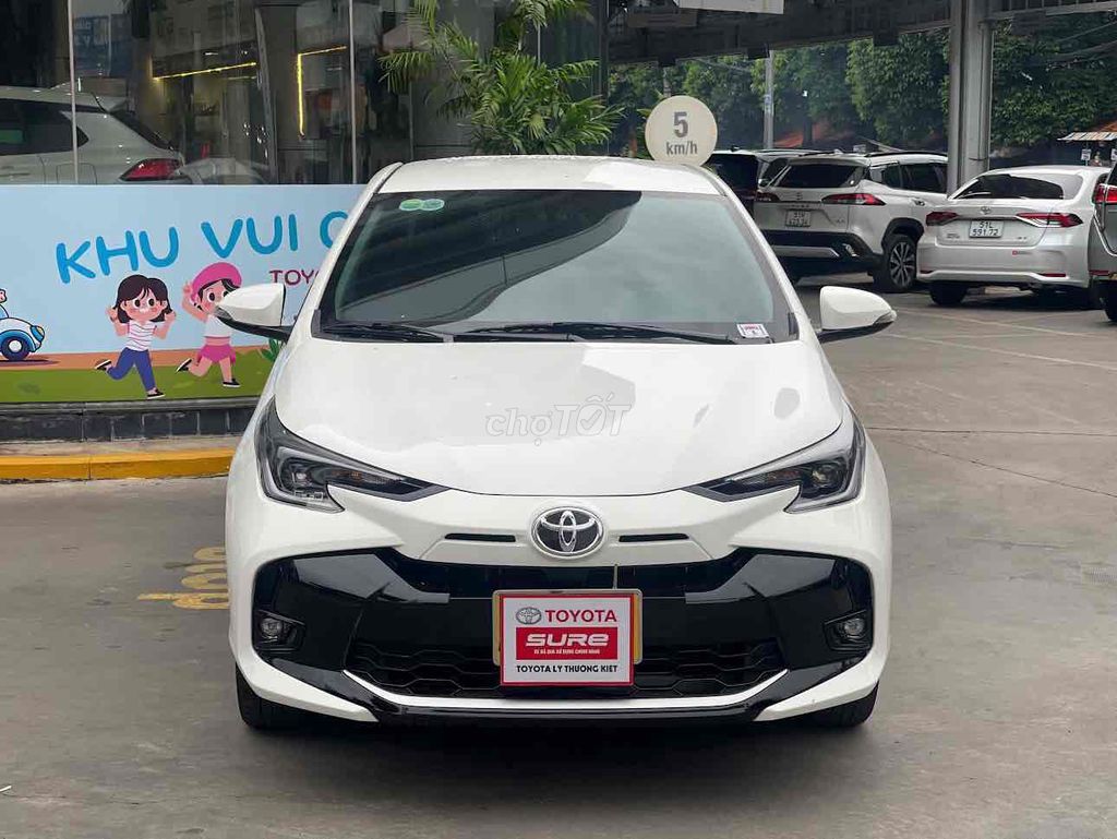 Toyota Vios 1.5E MT 2023 xem xe có thương lượng