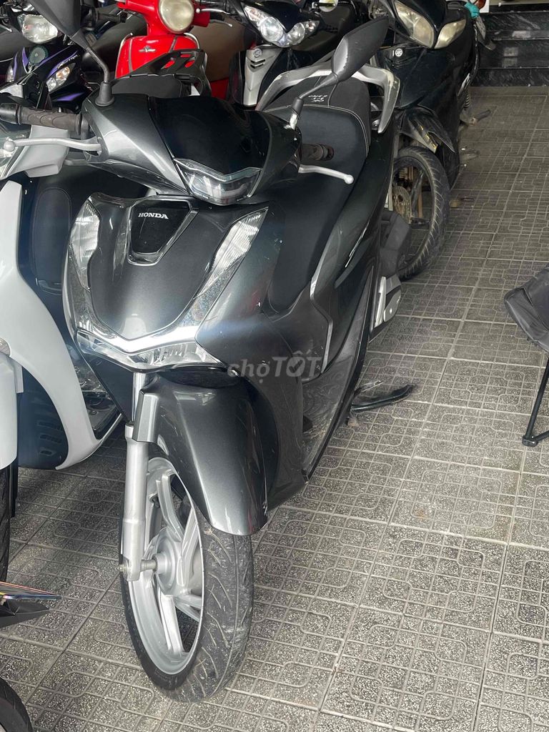 sh 2021 ít đi cần bán. Mua bán Xe máy tại Thành phố Huế Thừa Thiên Huế được đăng bởi Lạng hình 4