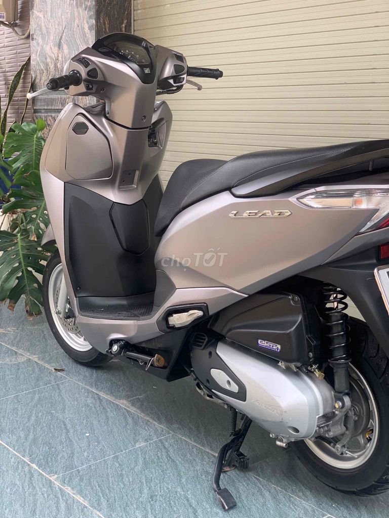 Honda Lead 2022 серая 36.000 км