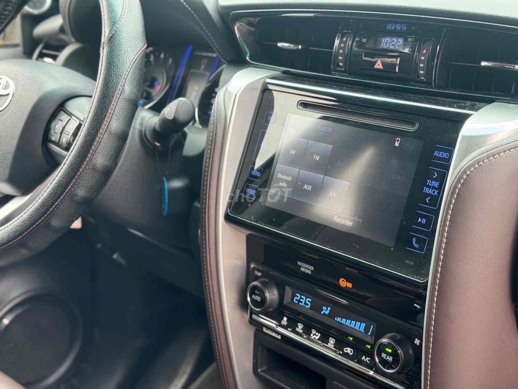 Toyota Fortuner 2018 2.7V 4x2 AT - 55000 km. Mua bán Ô tô tại Quận Cái Răng Cần Thơ được đăng bởi Quốc Việt Carpla Cần Thơ hình 16