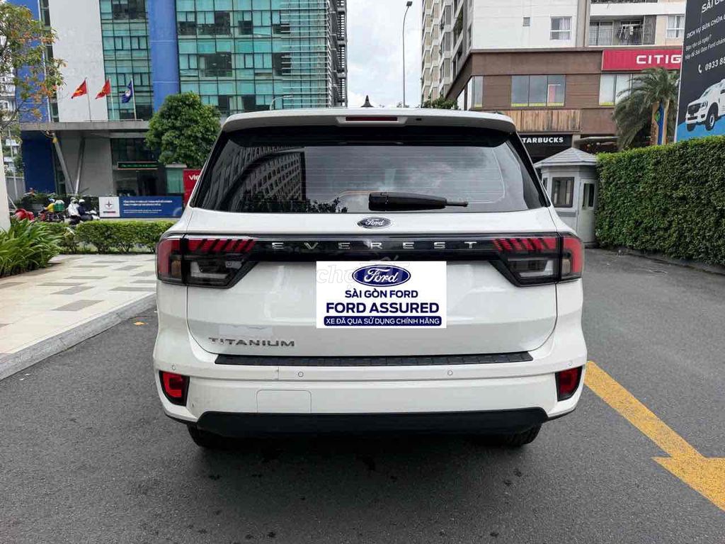 Ford Everest Titanium 4x2 2024 Официальная гарантия