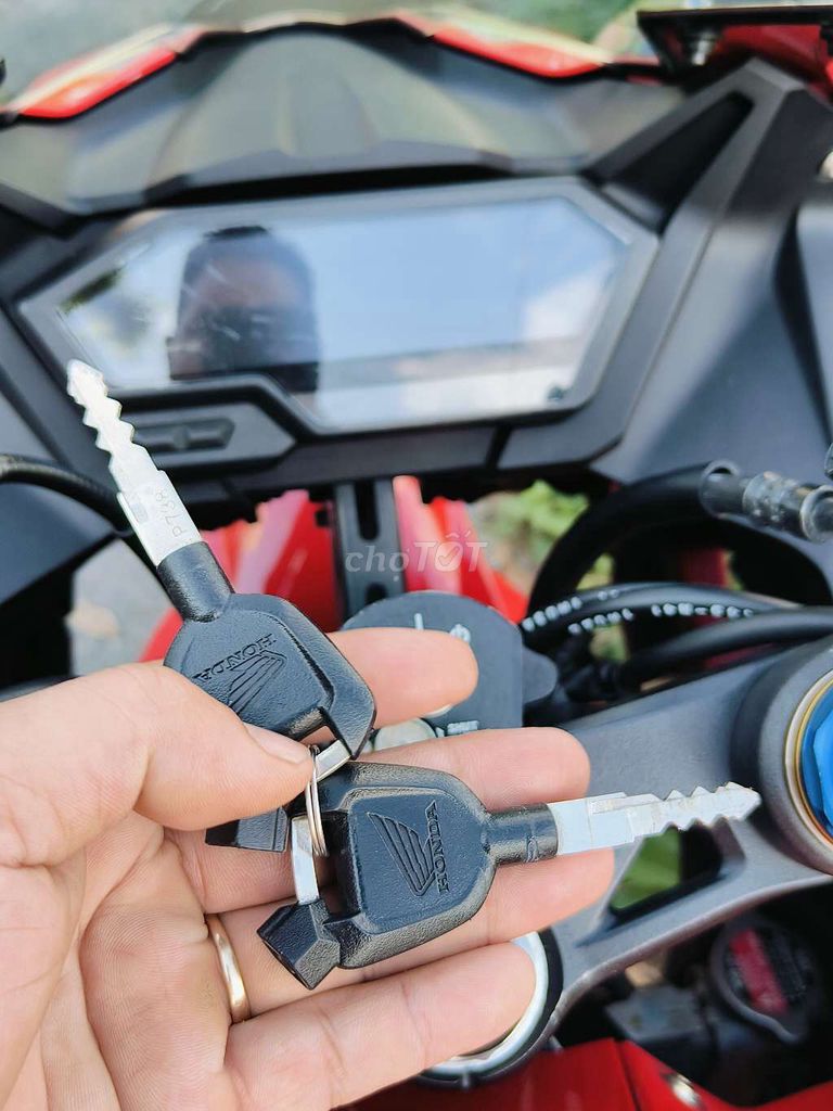 HONDA CBR150R ABS HRC BSTP SIÊU ĐẸPODO4K. Mua bán Xe máy tại Thành phố Thủ Đức Tp Hồ Chí Minh được đăng bởi HIỆP AN MOTO 233 QUỐC LỘ 13 CŨ HIỆP BÌNH PHƯỚC THỦ ĐỨC  hình 3