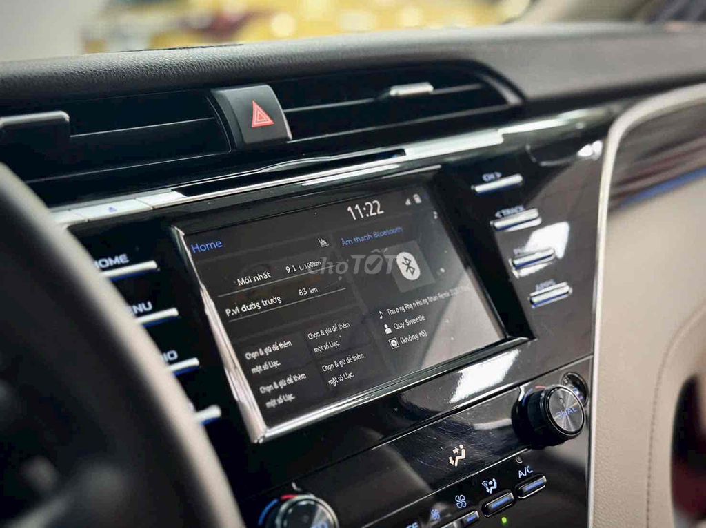 Toyota Camry 2.0G 2019 siêu đẹp. Mua bán Ô tô tại Quận 3 Tp Hồ Chí Minh được đăng bởi Nguyen Trung hình 19