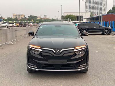 Xe điện VinFast VF8 Plus 2023 Đen