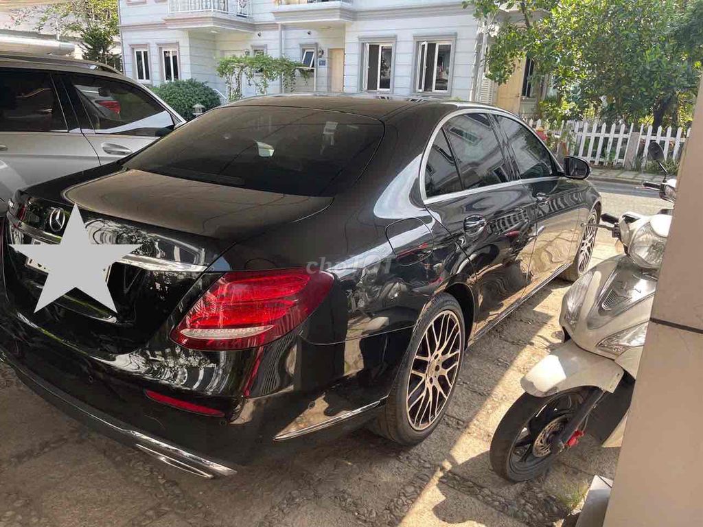 Mercedes Benz E Class 2019 E200. Mua bán Ô tô tại Quận 12 Tp Hồ Chí Minh được đăng bởi Lê Trung Chính hình 5