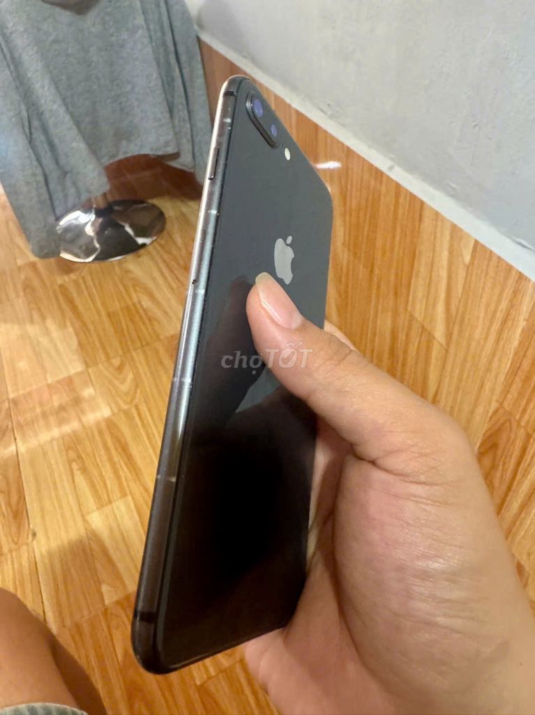 Apple iPhone 8 Plus 64GB Đen. Mua bán Điện thoại tại Thành phố Buôn Ma Thuột Đắk Lắk được đăng bởi T.P.N hình 1
