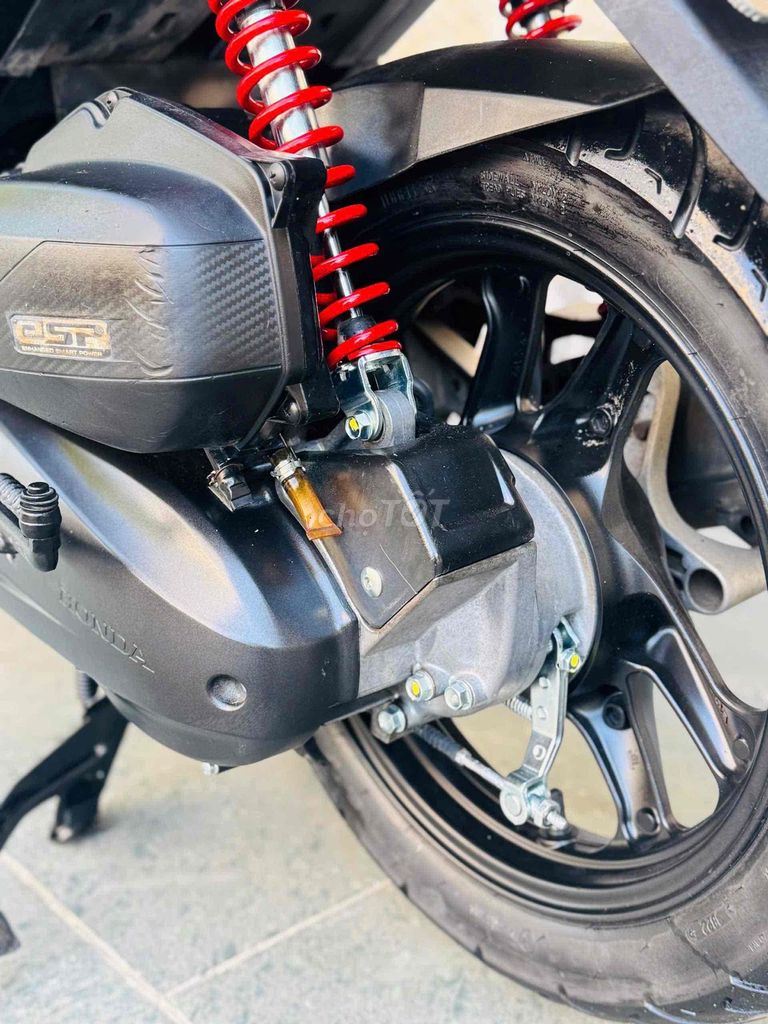 Airblade 125fi đen nhám cuối 2015 sơn máy zin 100%. Mua bán Xe máy tại Quận Cầu Giấy Hà Nội được đăng bởi nguyễn bích thuỷ hình 13