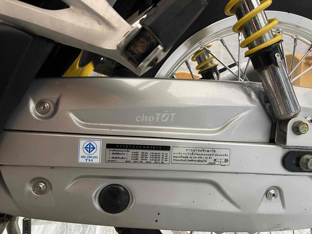 XãLỗ Future Fi lên full Wavei 125 Thái Máy Zin. Mua bán Xe máy tại Quận Cái Răng Cần Thơ được đăng bởi Phúc Hậu hình 6