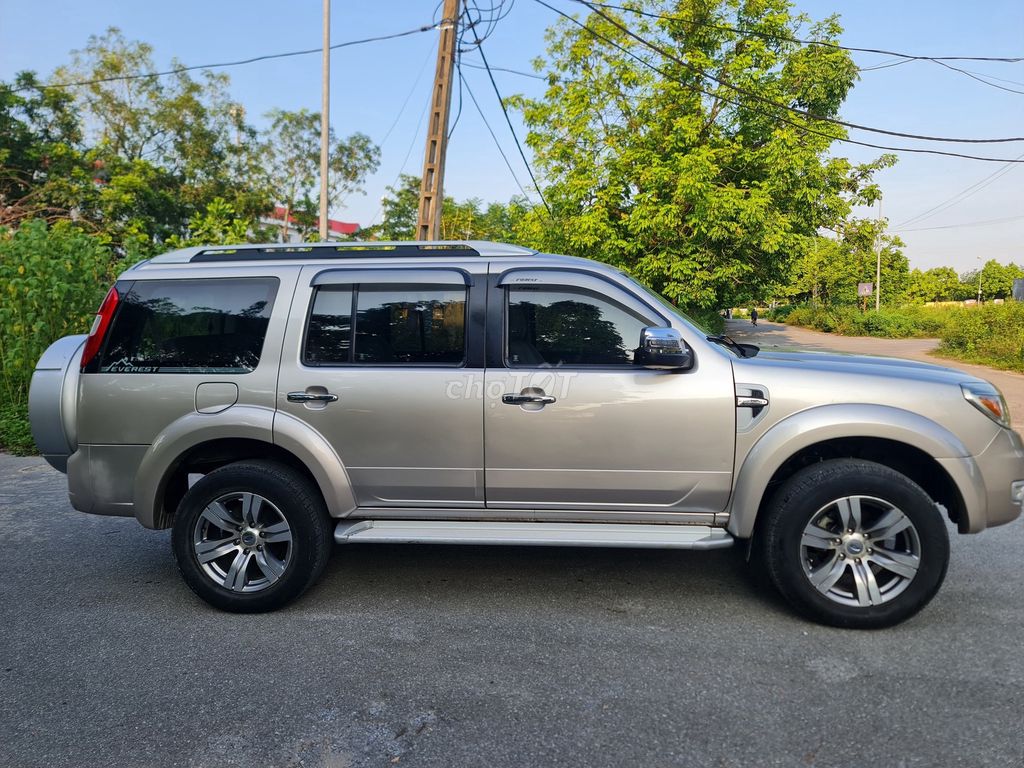 Ford Everest 2011 máy dầu số tự động. Mua bán Ô tô tại Quận 12 Tp Hồ Chí Minh được đăng bởi Xuân Trường hình 1