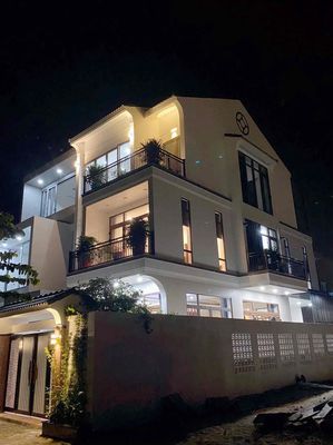 🏡 LUXURY VILLA FOR RENT – CANAL VIEW | PRIVATE POOL | FULLY FURNISHED