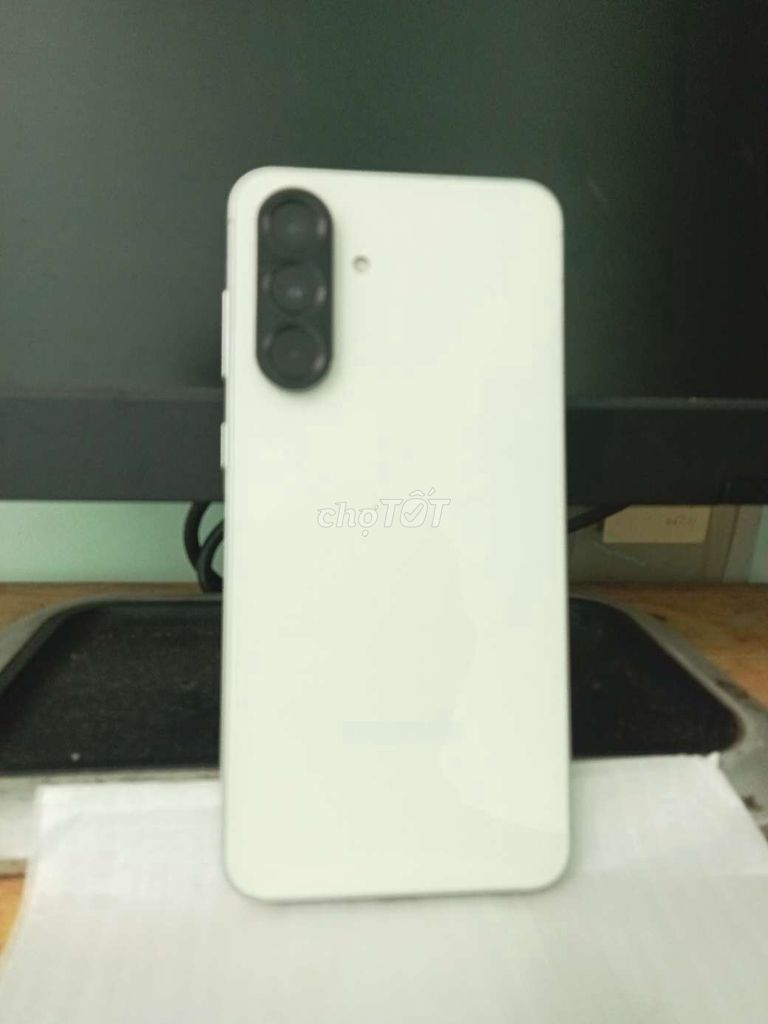Samsung A56 5G 8GB/128GB Trắng 99%. Mua bán Điện thoại tại Quận Tân Phú Tp Hồ Chí Minh được đăng bởi Mobile TV  hình 1