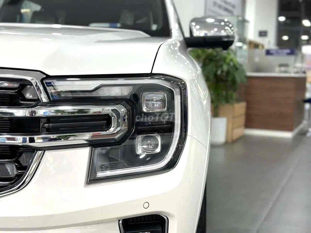 2025 Everest 4x4 Trắng bank 90%, lãi 7,5%. Mua bán Ô tô tại Thành phố Thủ Đức Tp Hồ Chí Minh được đăng bởi FORD THỦ ĐỨC TRẦN THẮNG  hình 2