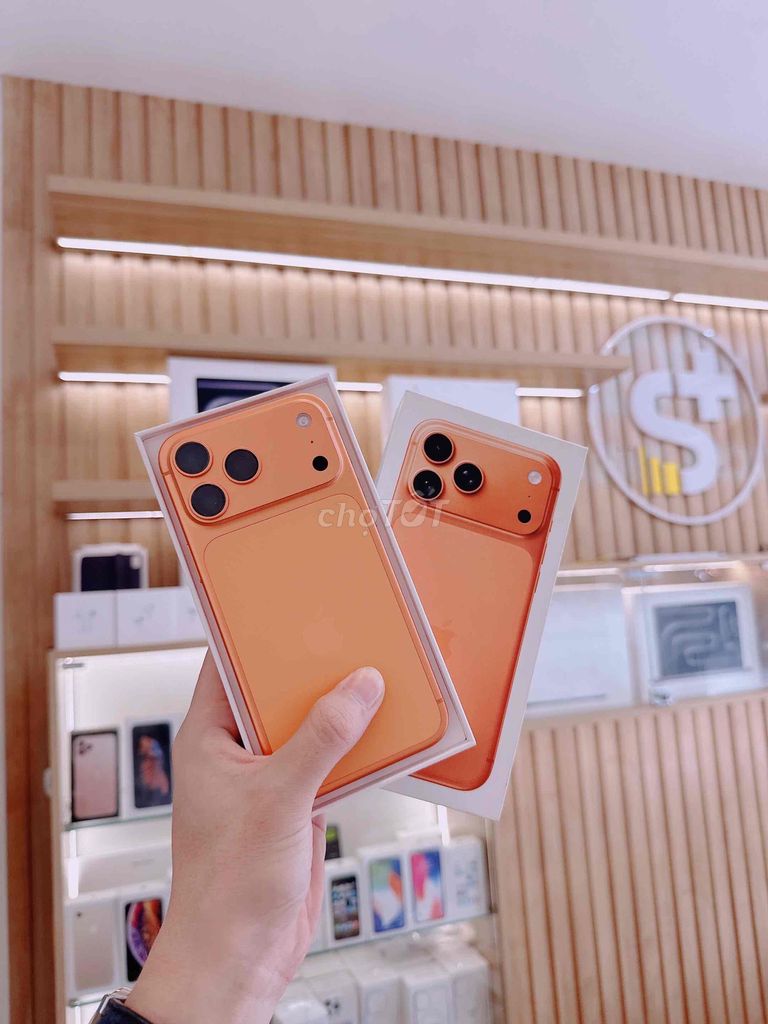 iPhone 17 Pro Max 256GB Cam Vũ Trụ Chính Hãng VN. Mua bán Điện thoại tại Quận Đống Đa Hà Nội được đăng bởi Ngô Minh Hoàng hình 1